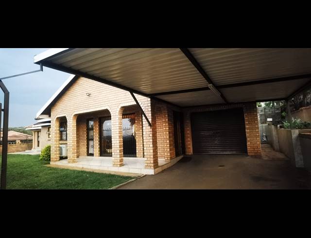 3 BEDROOM FREESTANDING SOLD IN HOWICK WEST